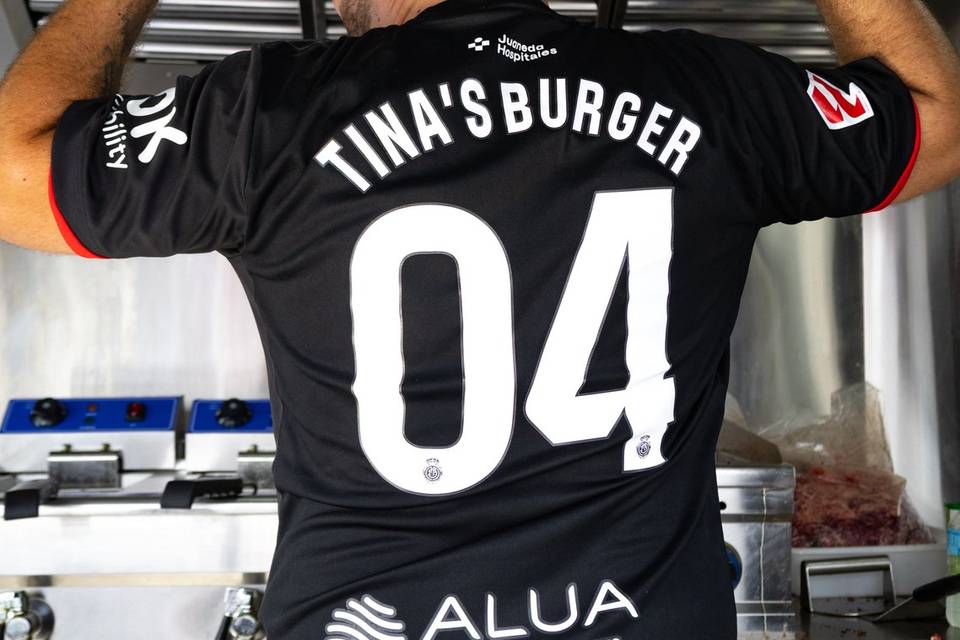 Tina's burger