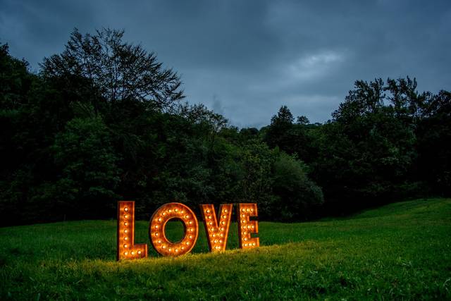 Una Boda con Encanto