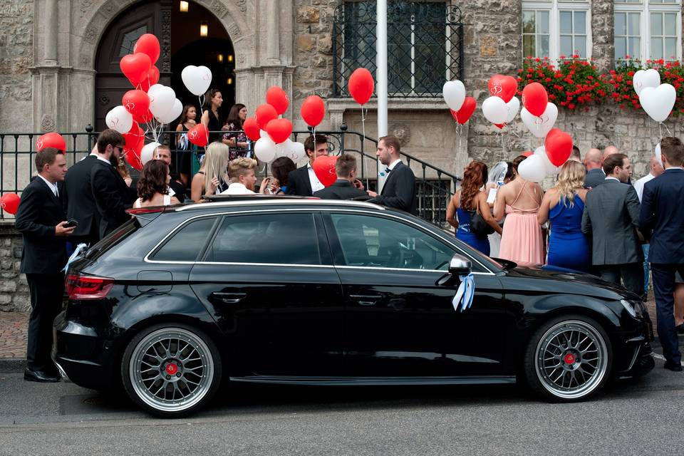 El coche de la boda