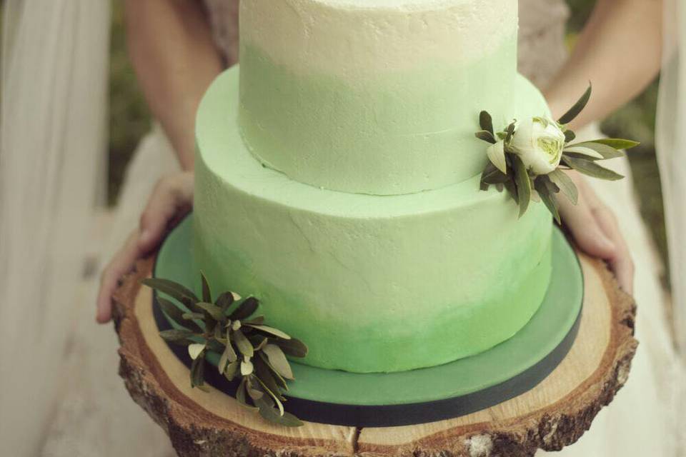 Greenery ombre cake