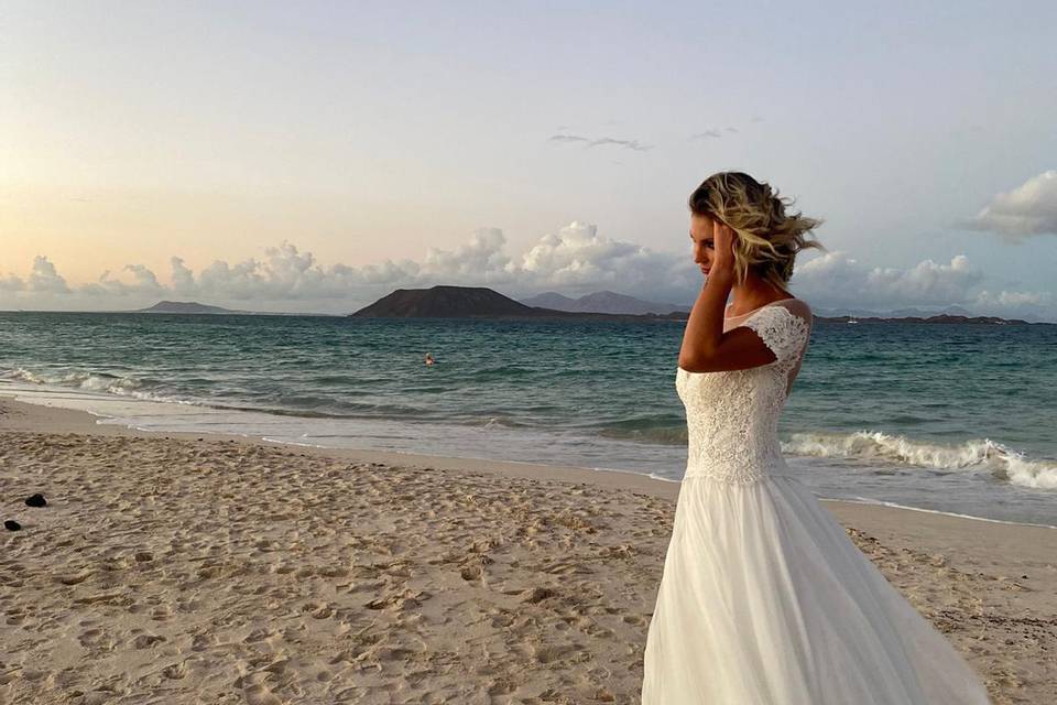 Novia en la playa