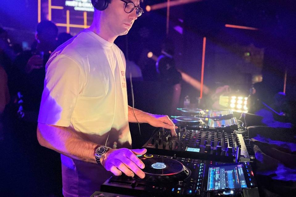 DJ SMERITT