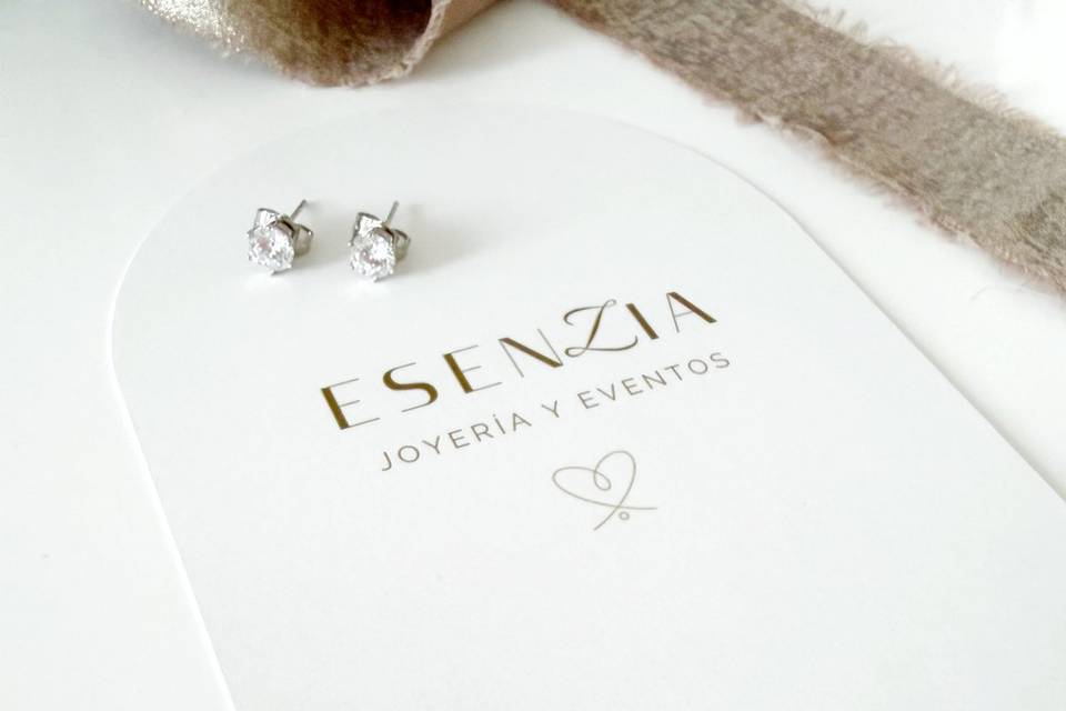 Pendientes Inical Circonita