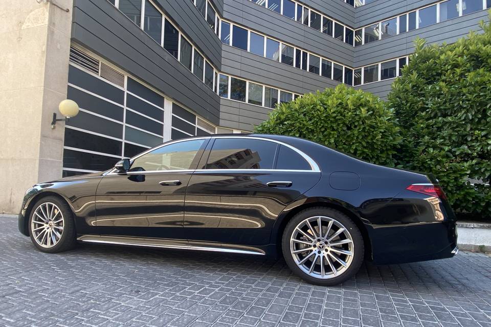 Mercedes S580