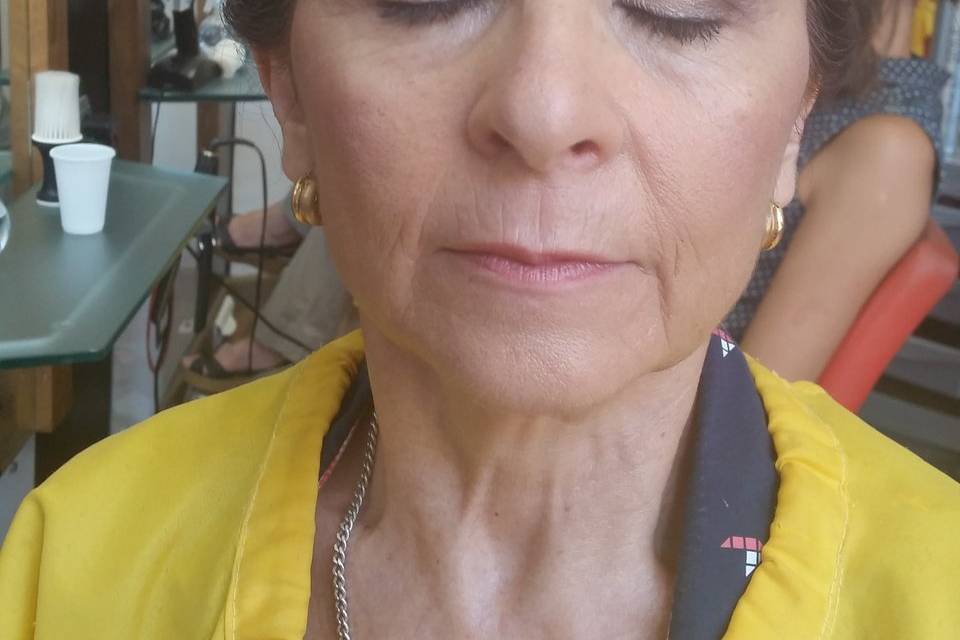 Maquillaje, ojos cerrados