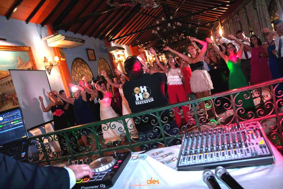 DJ de bodas en Sevilla