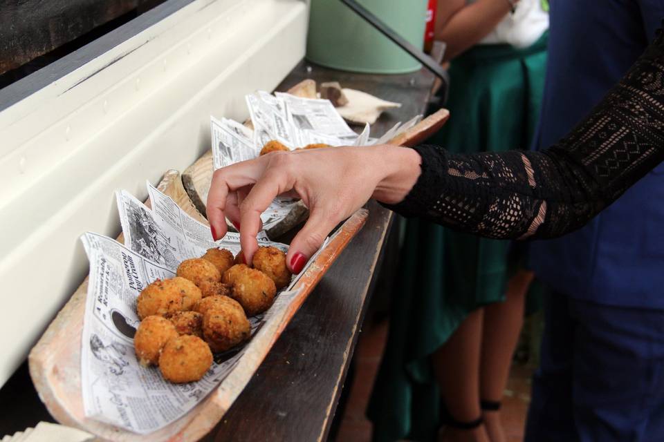 Croquetas de gambas al pilpil