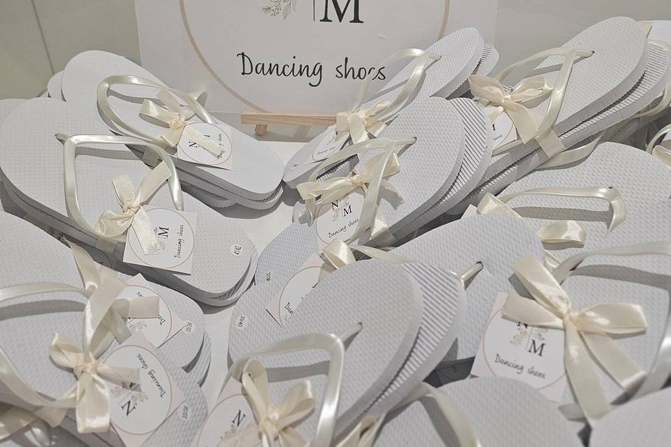 Sandalias de baile para tus invitados
