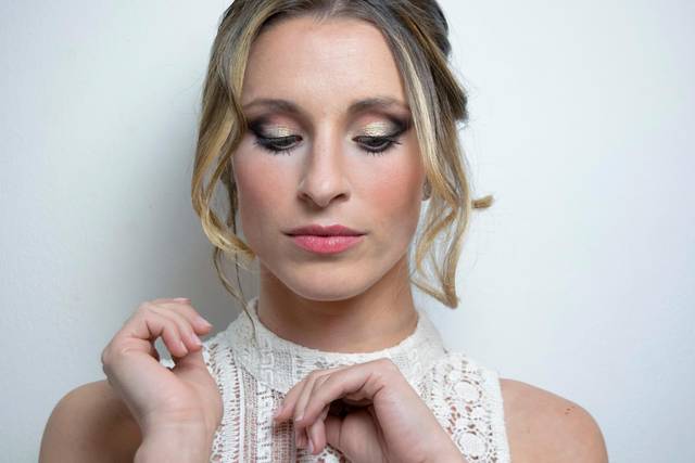 Maquillaje dorado