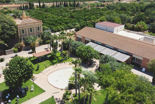 Masía del Olivar by Grupo Marina Alta