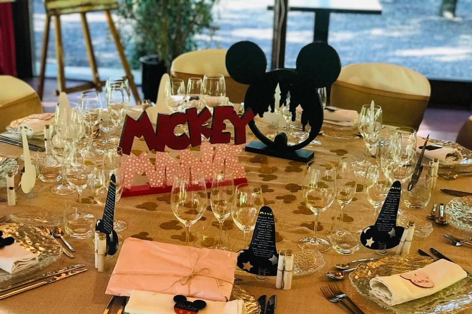 Mesa de Mickey Minnie