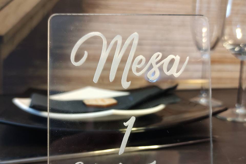 Número de mesa transparente