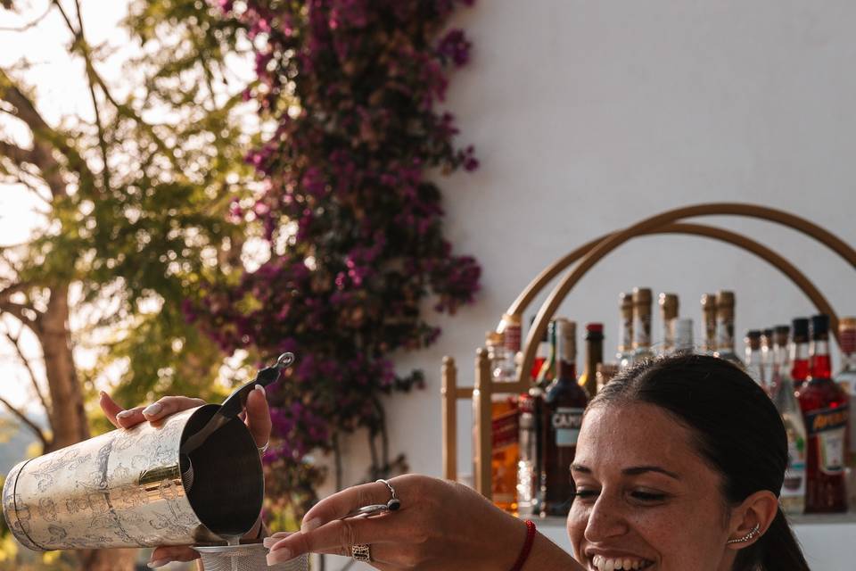 Barmaid