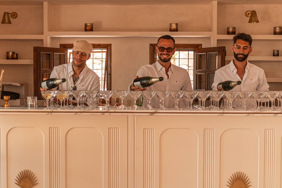 Champagne service