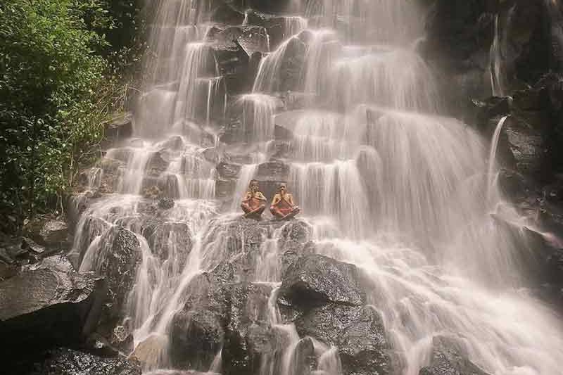 Cascada de Kanto Lampo