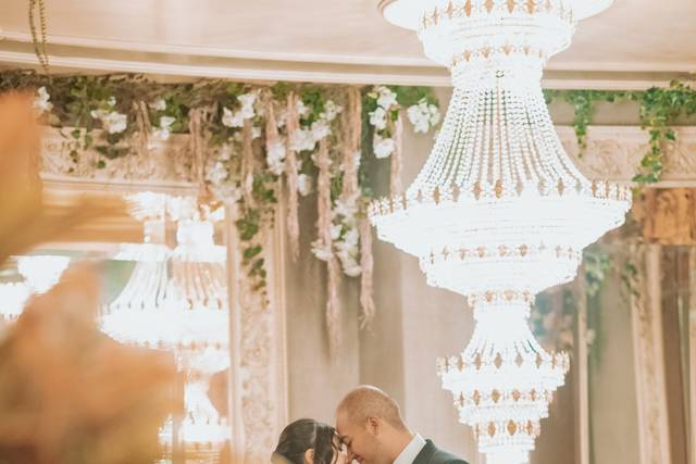 MARTIN & MISHEL