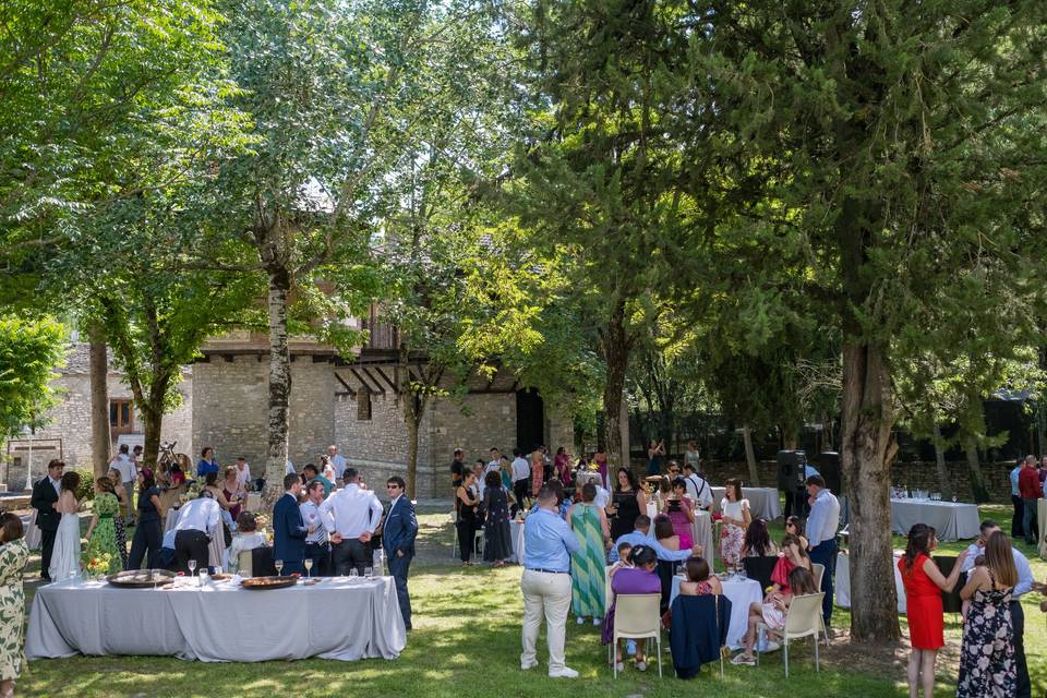 Aperitivo en el jardín