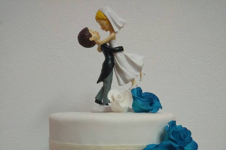 Fondant y rosas azules