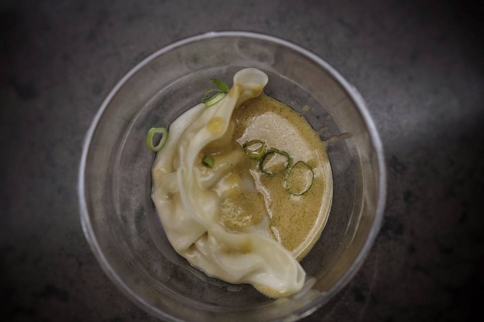 Gyoza, curry y coco.