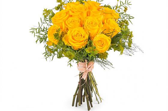 Bouquet con rosas amarillas
