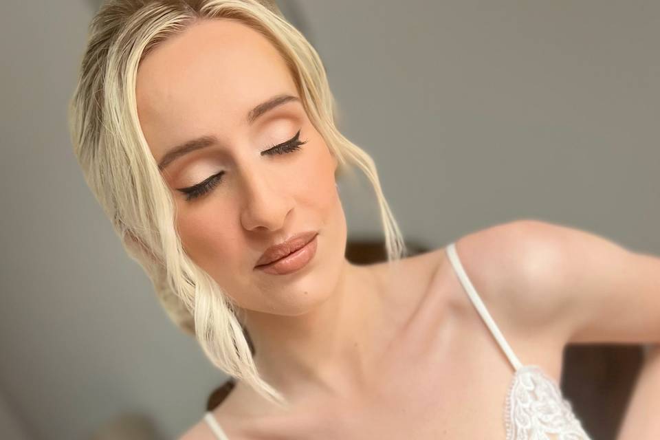 Paraestarmasguapa Makeup