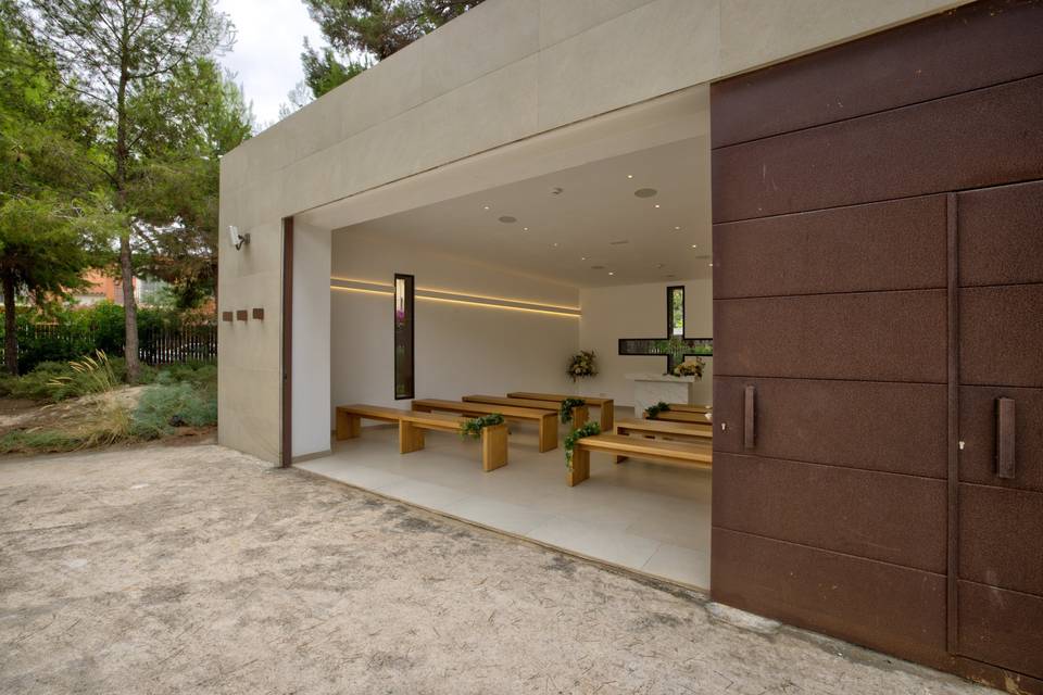 Entrada Anima Chapel