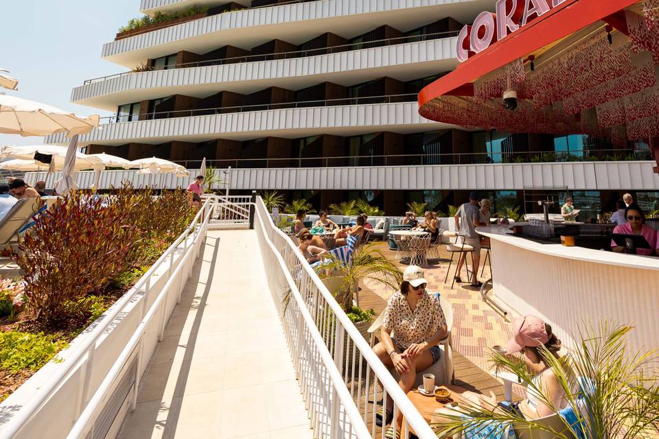 Coral Bar