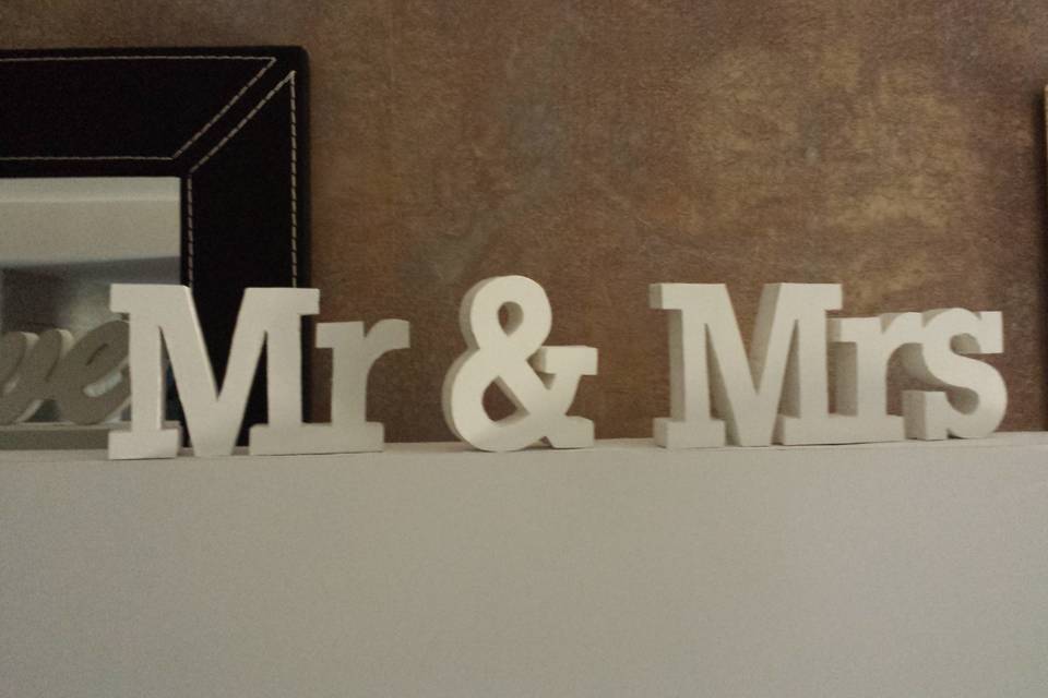 Mr & Mrs