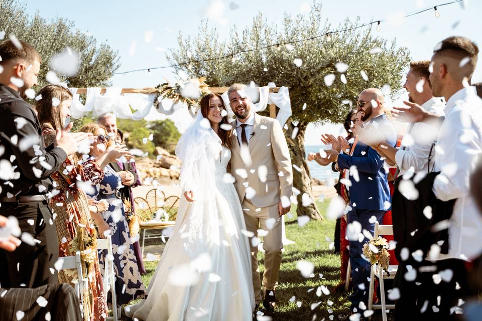 Salida de los novios