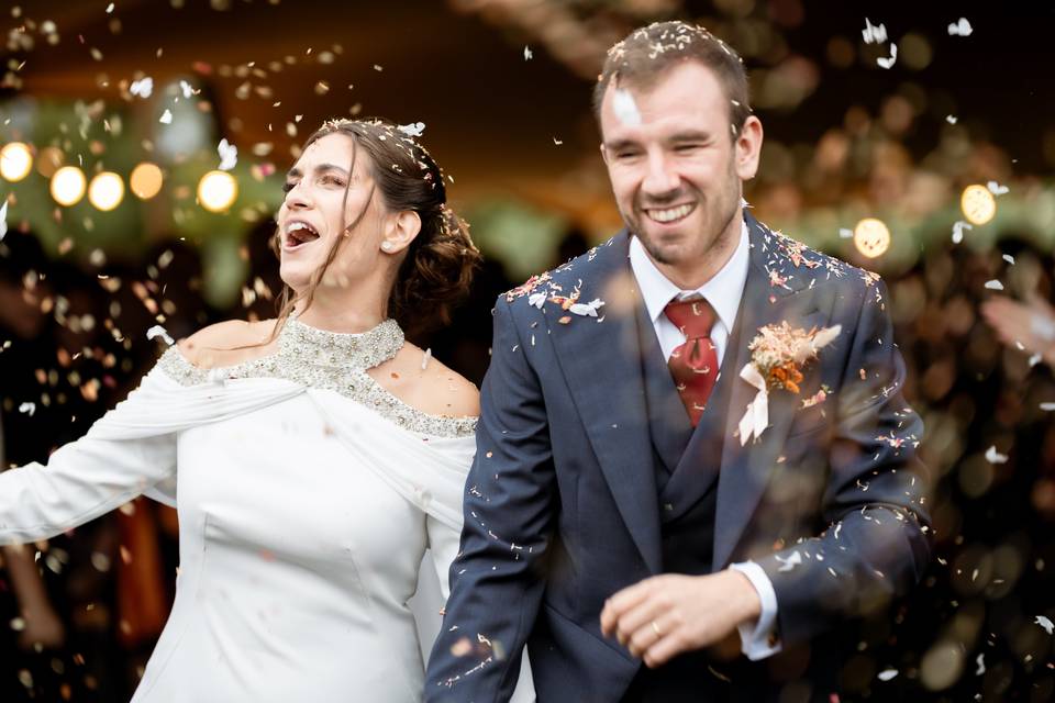 Salida de los novios