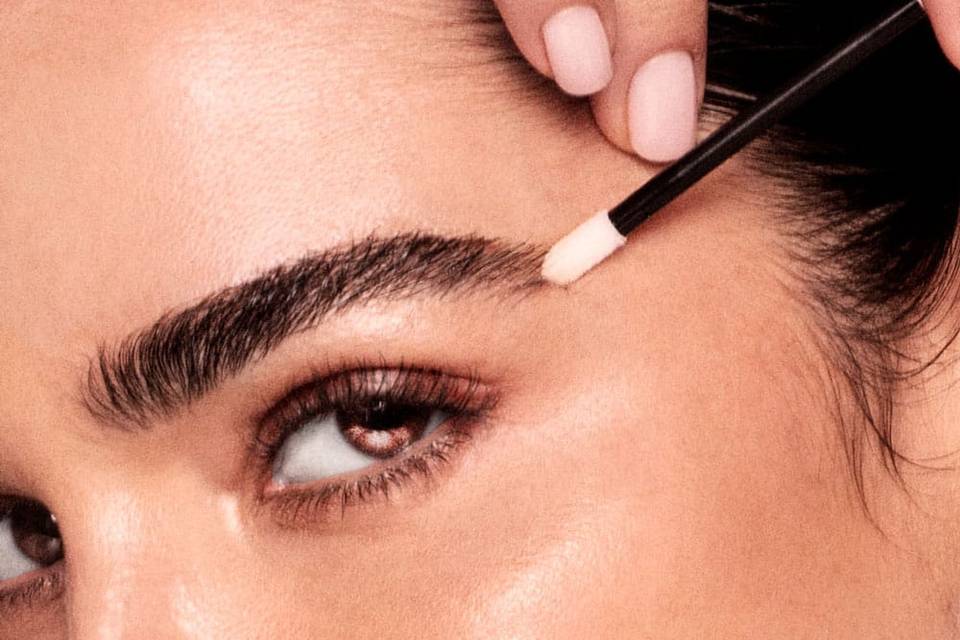 Maquillaje y peinado natural