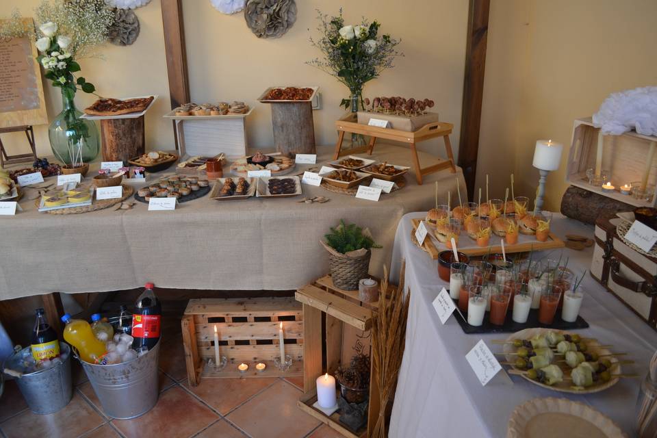 Mesa buffet rustic