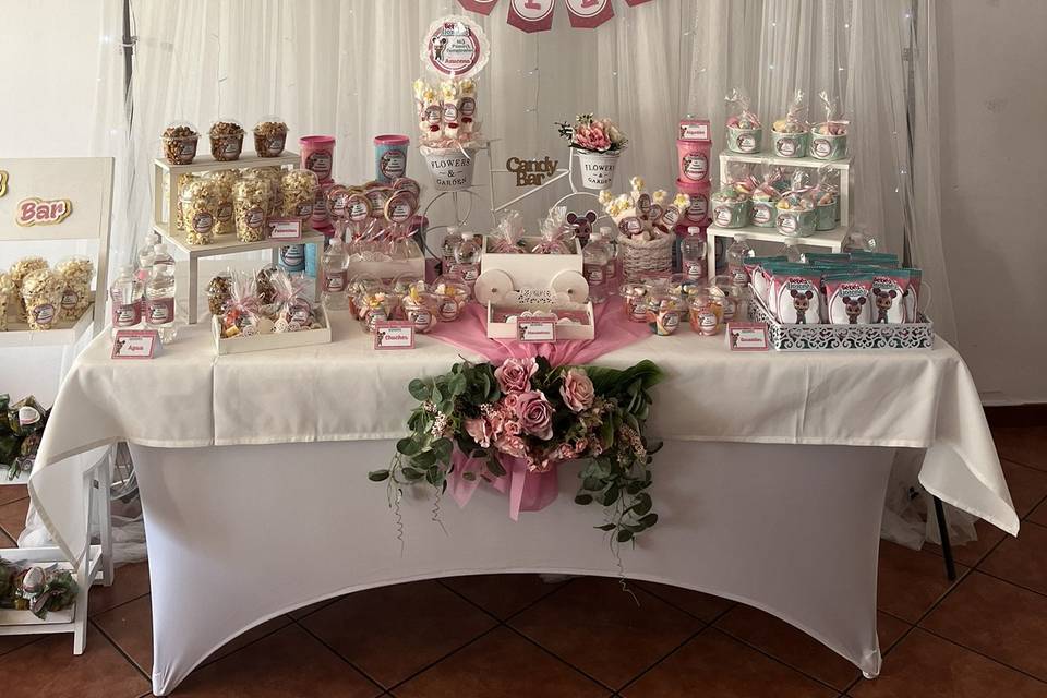 Mesa de chuches para cumpleaño