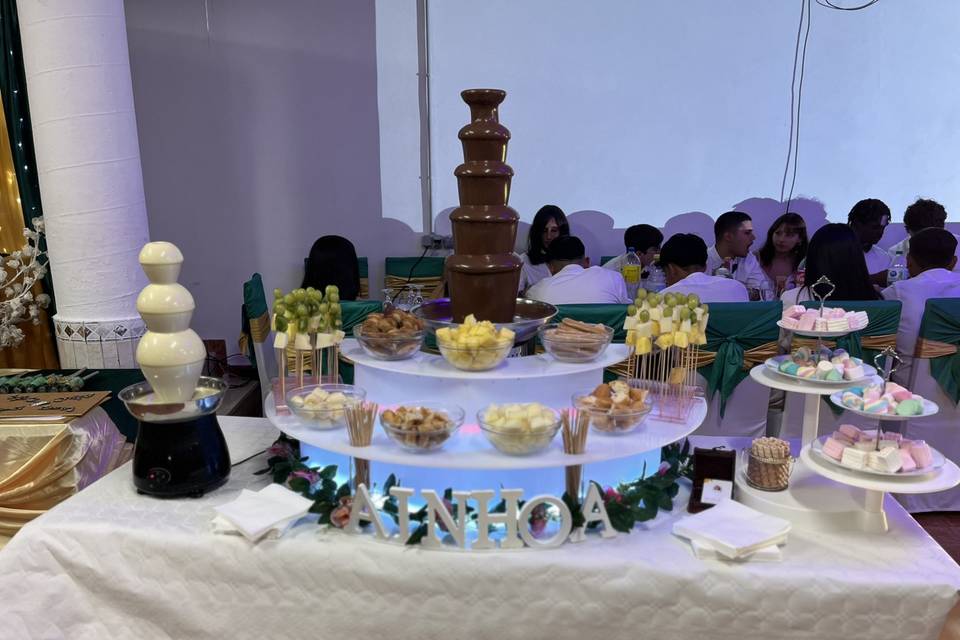 Fuente de chocolate quinceañer