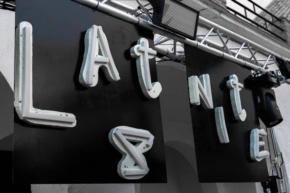 Letras Lats nite