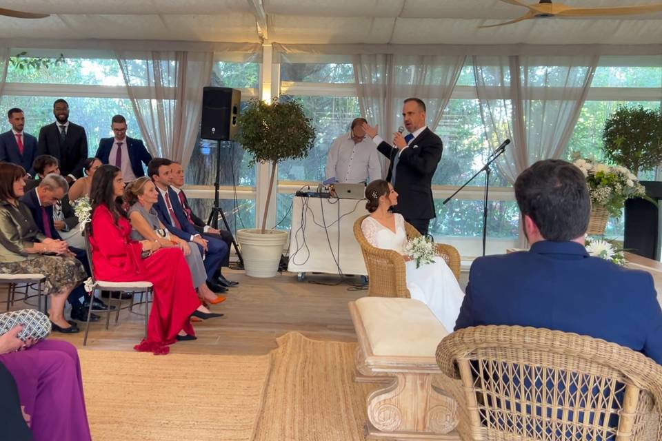 Maestro ceremonias (Boda)