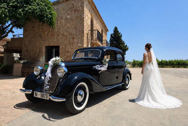 Mercedes Benz 170V Novia
