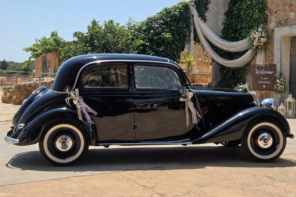 Mercedes Benz 170V Lateral