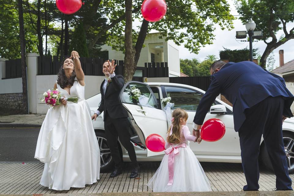 La llegada de los novios