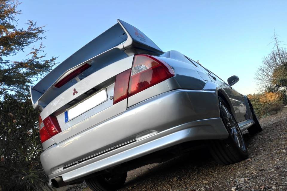 Mitsubishi lancer evo