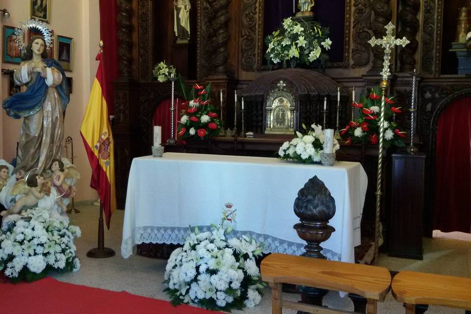 Decoración de la capilla militar