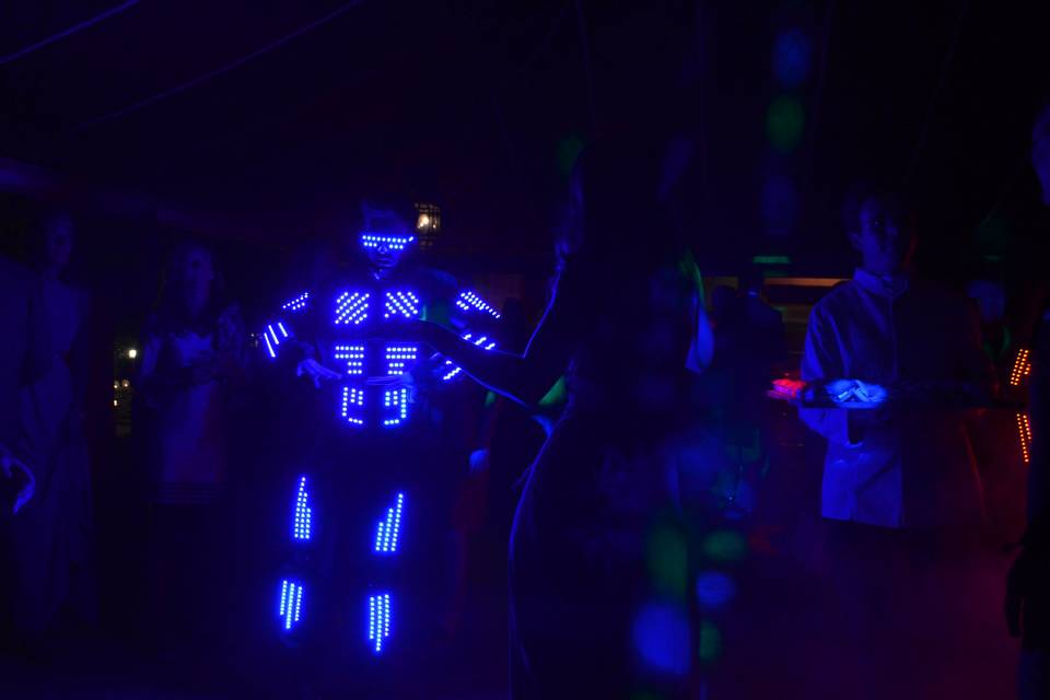 LED dancers