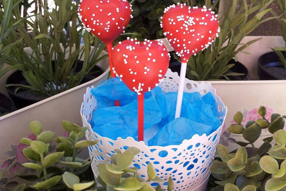 Cakepops corazones con pintas