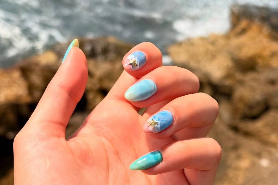 Manicura semipermanente