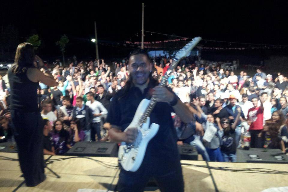 Mario Gutiérrez Guitar