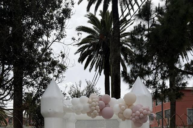 Blancovento con globos