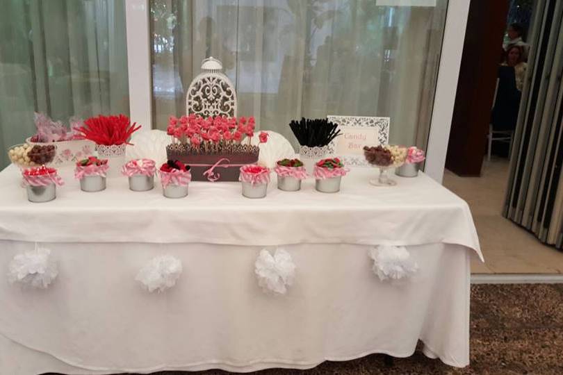 Mesa de chucherías para boda