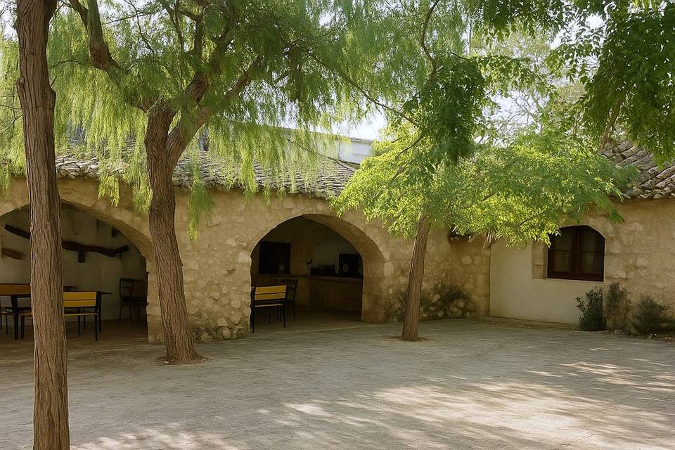 El Pueblo by Bonho