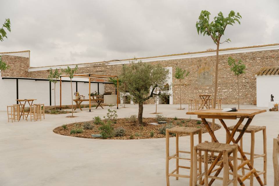 El Pueblo by Bonho