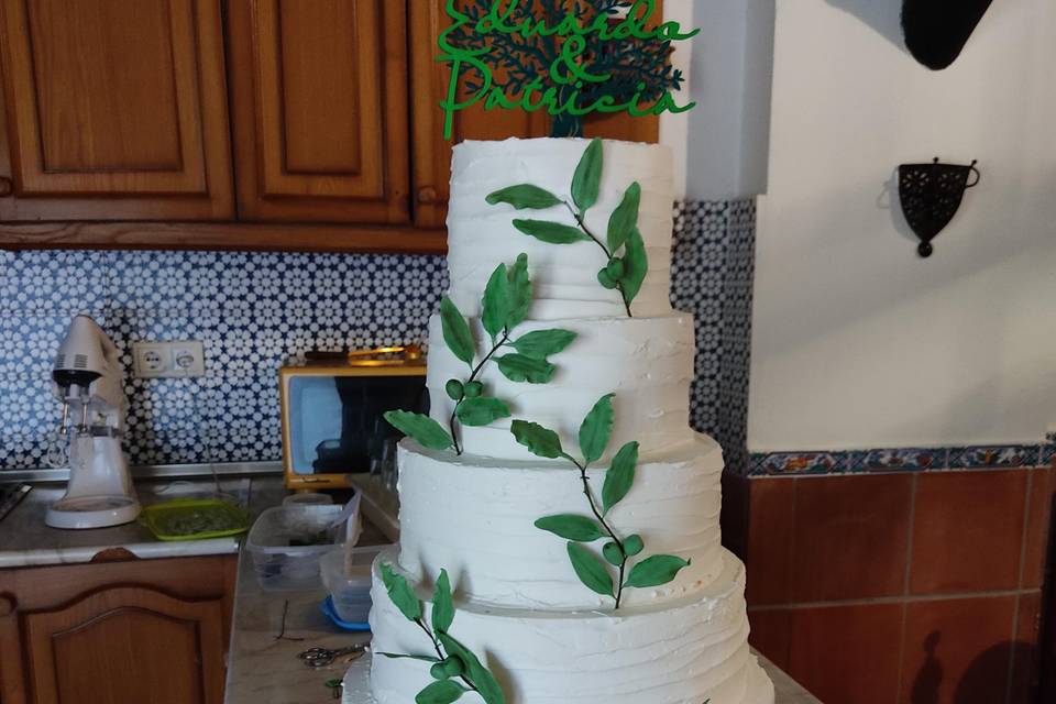 Tarta en crema y flores